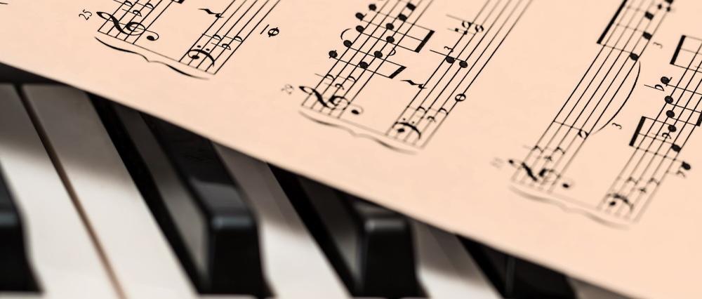 Noten auf Klavier (c) pixabay.com